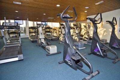 Woodlands Hotel & Leisure Centre ウォーターフォード エクステリア 写真